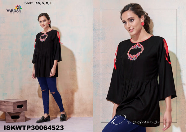 Sequined Rayon Top-ISKWTP30064523