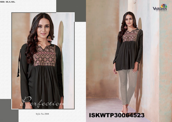 Sequined Rayon Top-ISKWTP30064523